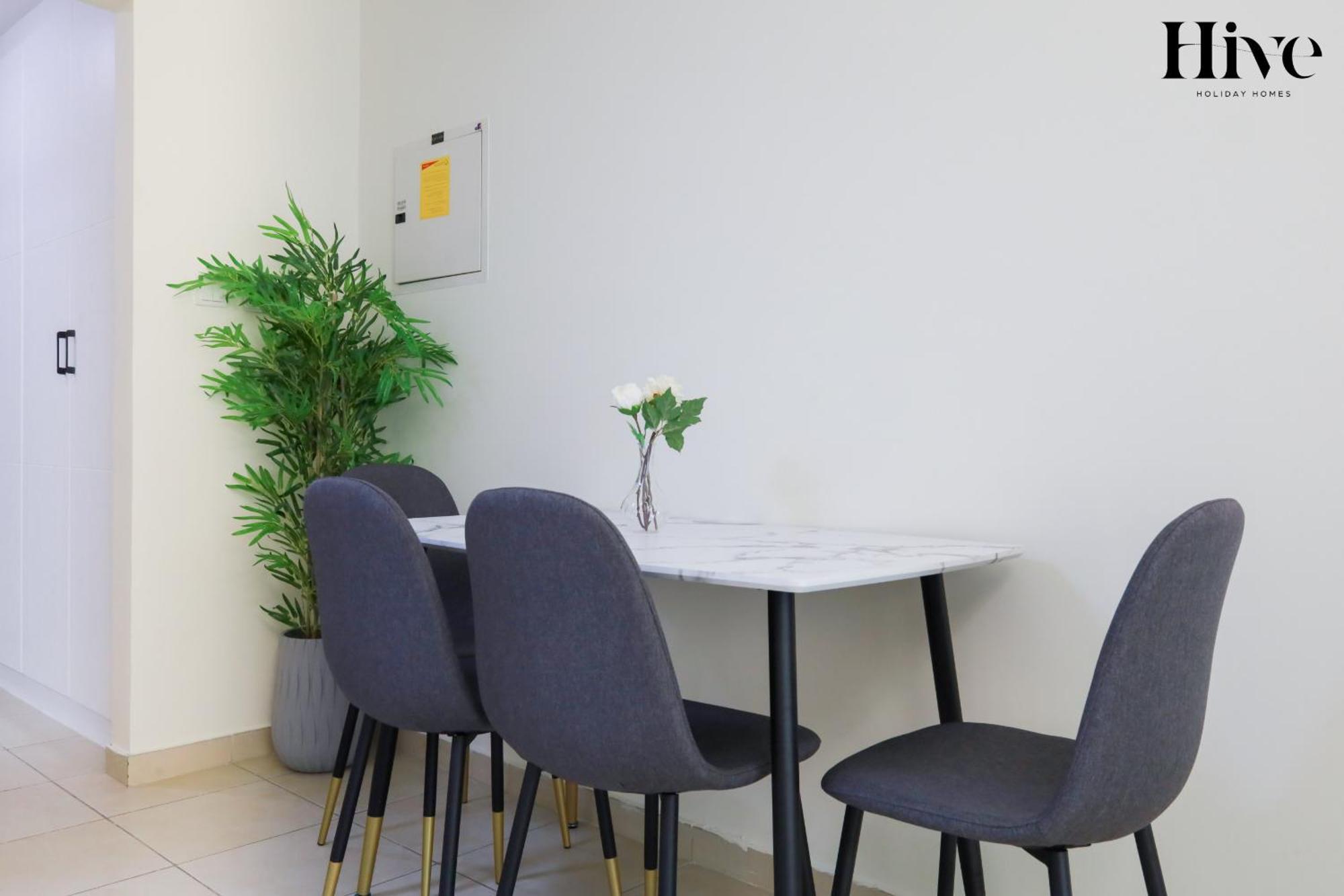 Beautiful In Downtown Apartment *